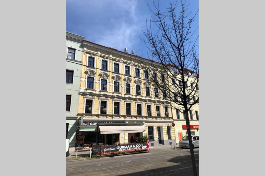 Gemuetliche Wohnung Wien Stadthalle Exterior photo